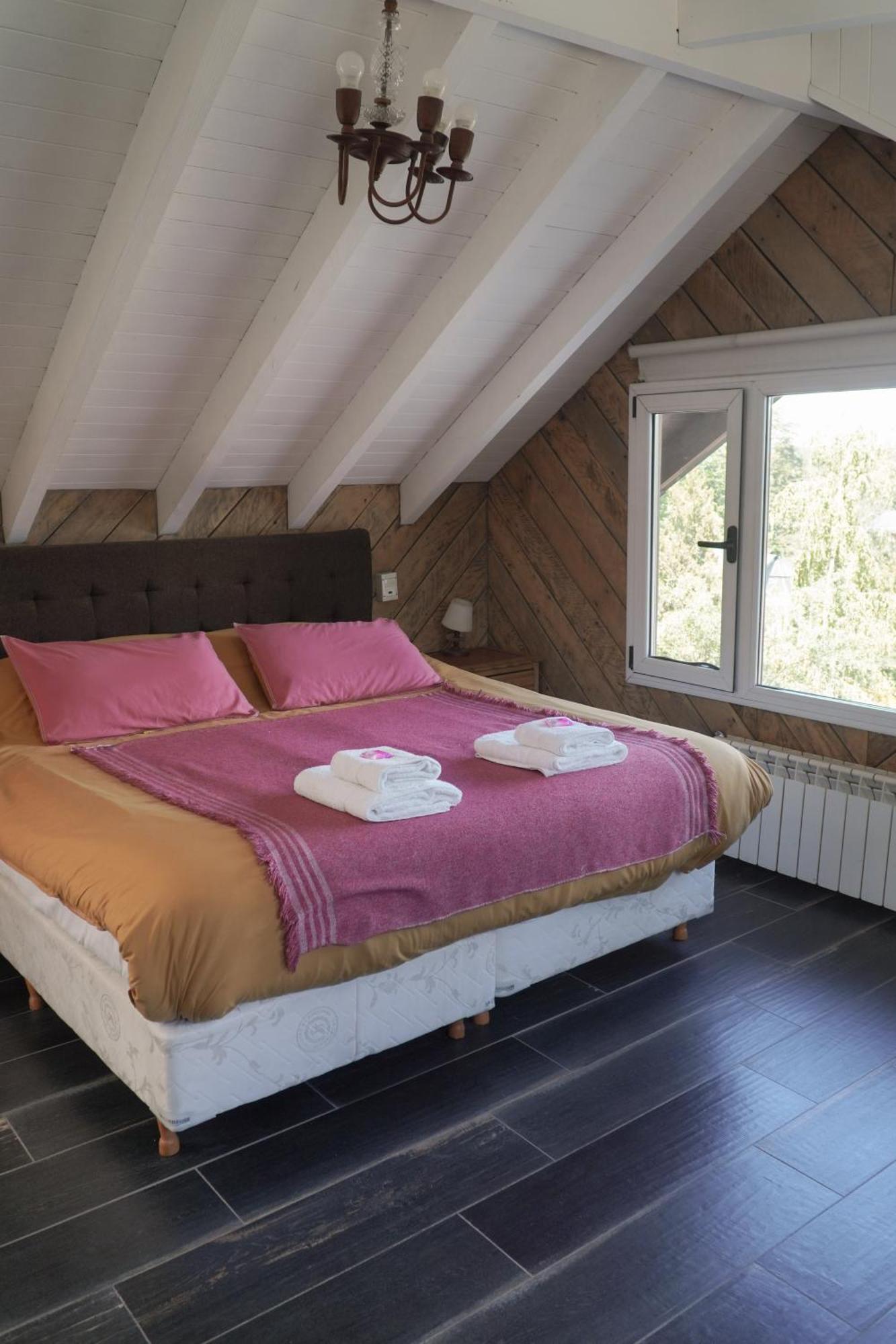 Hosteria Las Cumbres Villa La Angostura Bagian luar foto