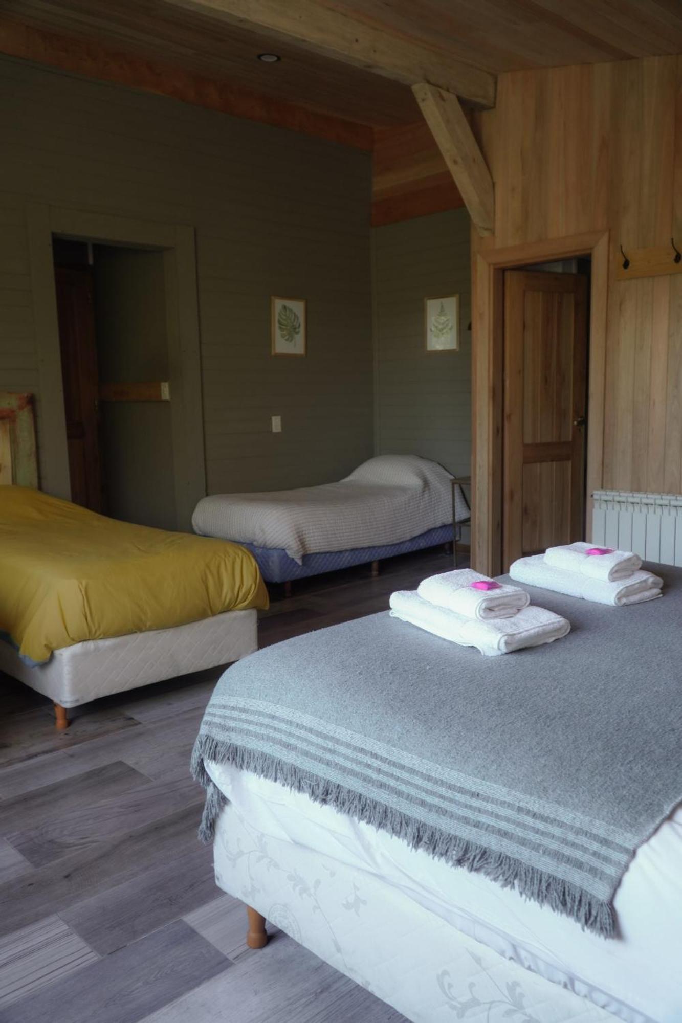 Hosteria Las Cumbres Villa La Angostura Bagian luar foto