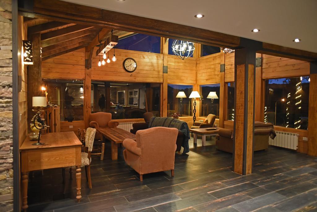 Hosteria Las Cumbres Villa La Angostura Bagian luar foto